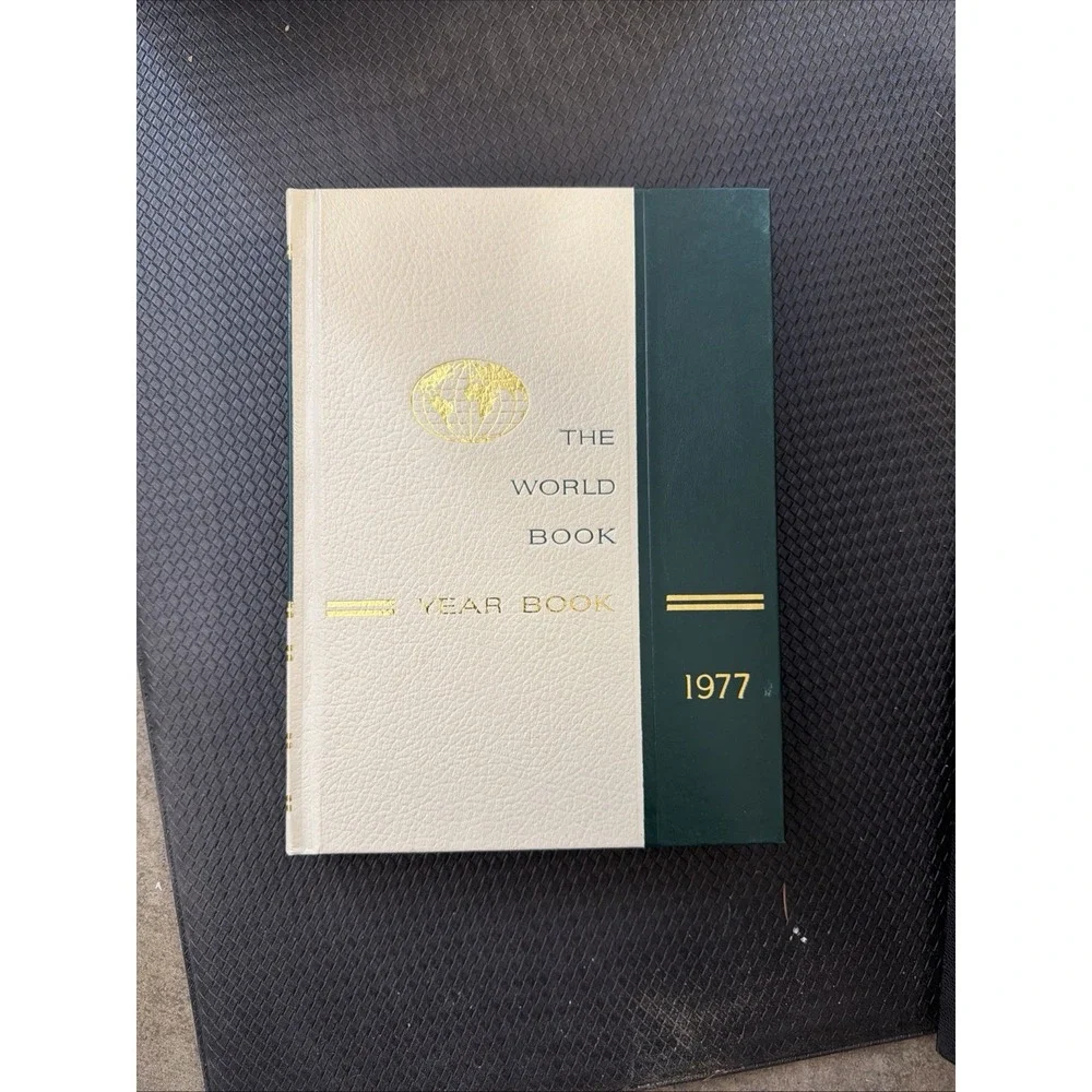 1977 The World Book Encyclopedia Year Book: Hardcover
